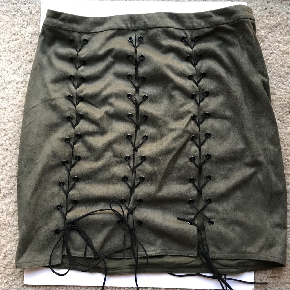 Suede Split Lace-up Skirt